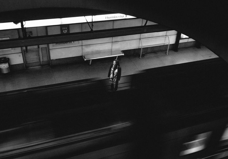 Joel Hernández. Estación Humberto 1°. Línea H