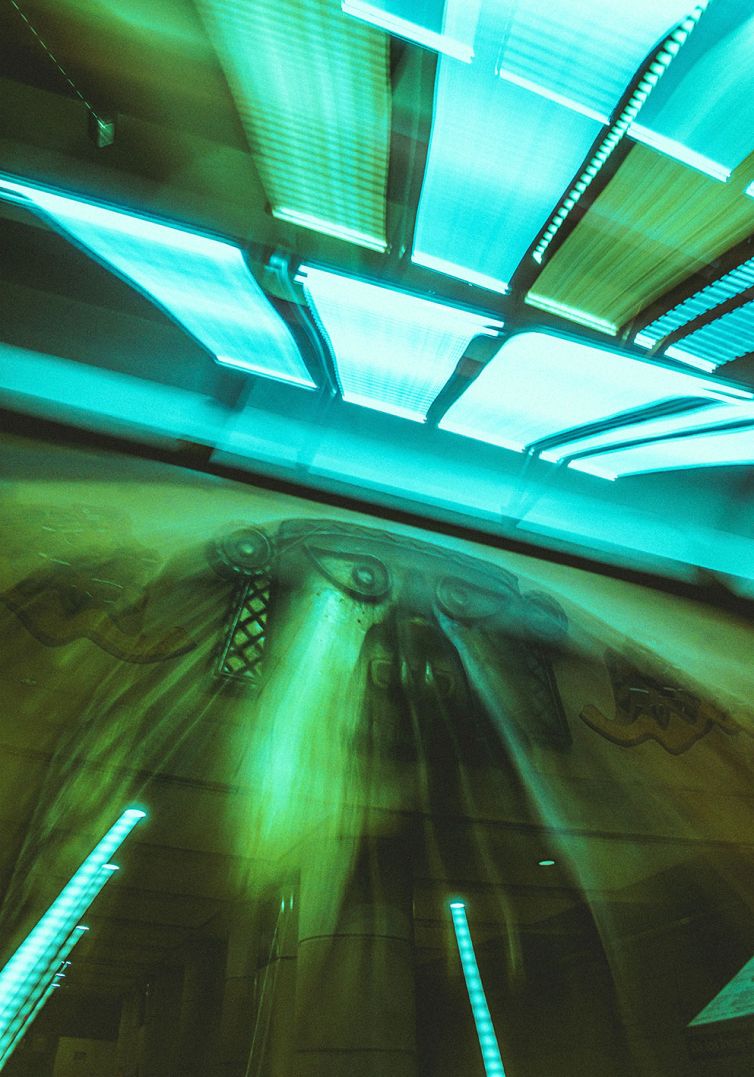 Max Levin. Estación Los Incas - Parque Chas, Línea B