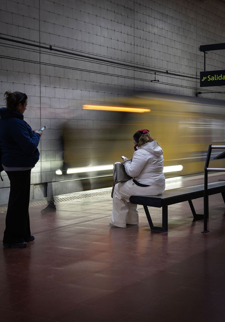 Maximiliano Vernazza. Estación Congreso de Tucumán. Línea D